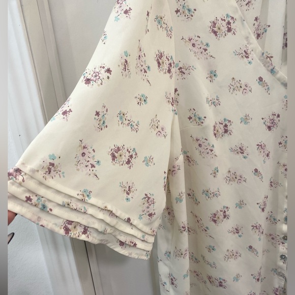 Torrid plus size blouse Item#3 - Picture 6 of 6